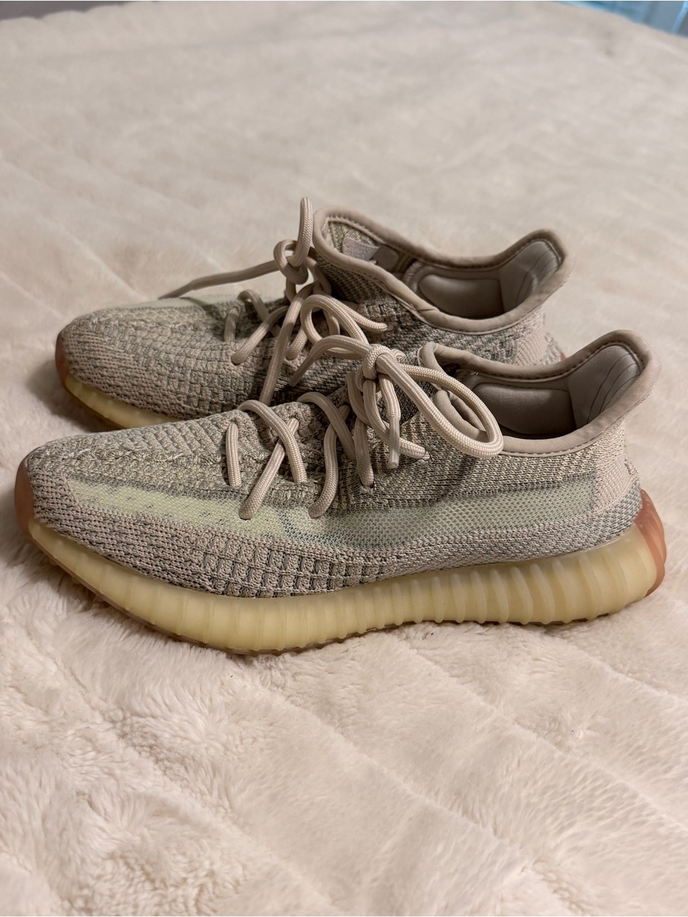 Adidas Yeezy 350 Boost V2 Citrin Sneakers Men’s Size 5 (Women’s 6.5) EUC